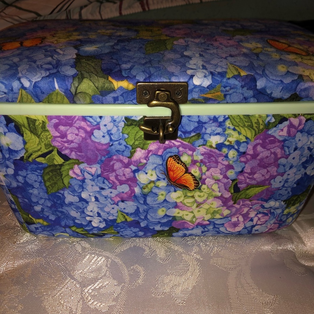 Sewing storage